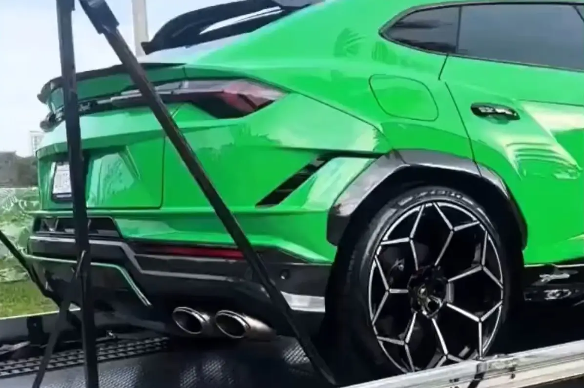 Booba dévoile sa nouvelle Lamborghini Urus (Vidéo)