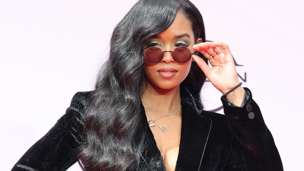 image de H.E.R nominée au BET awards 2024