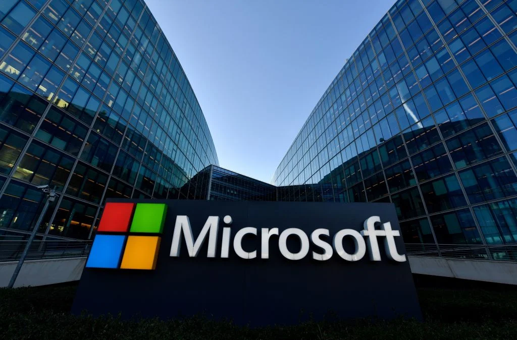 Microsoft ferme plusieurs studios de développement, décision critiquée