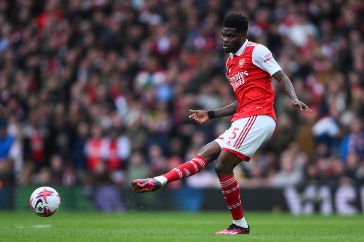 Partey quitte Arsenal, les Gunners cherchent un milieu de terrain de premier plan