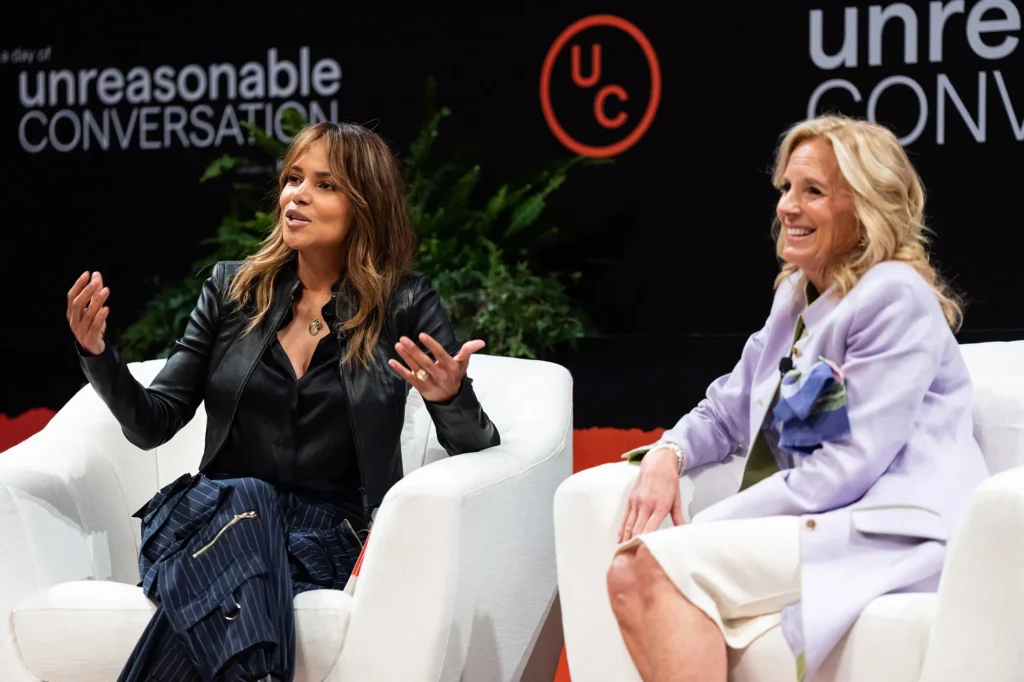 image de Halle Berry et Jill Biden